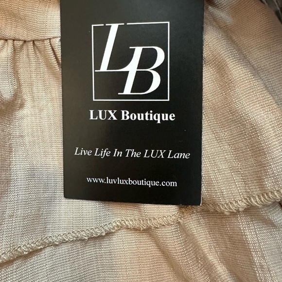 NEW Tan Ruffled Skort - Picture 3 of 4